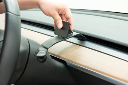 Brodit ProClip 655497 voor Tesla Model Y 2020-2025 en Tesla Model 3 2018-2024 - montagepositie op dashboard