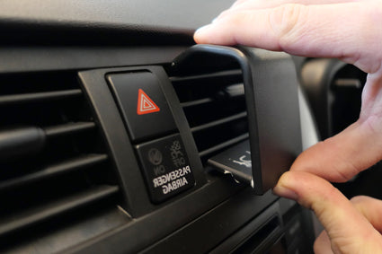 Brodit ProClip 655502 voor Suzuki Celerio 2015-2022 - detail van dashboardmontage