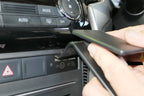 Brodit ProClip 655523 voor Mitsubishi Triton 2019-2024 en Mitsubishi L200 2020-2024 - montagepositie op dashboard