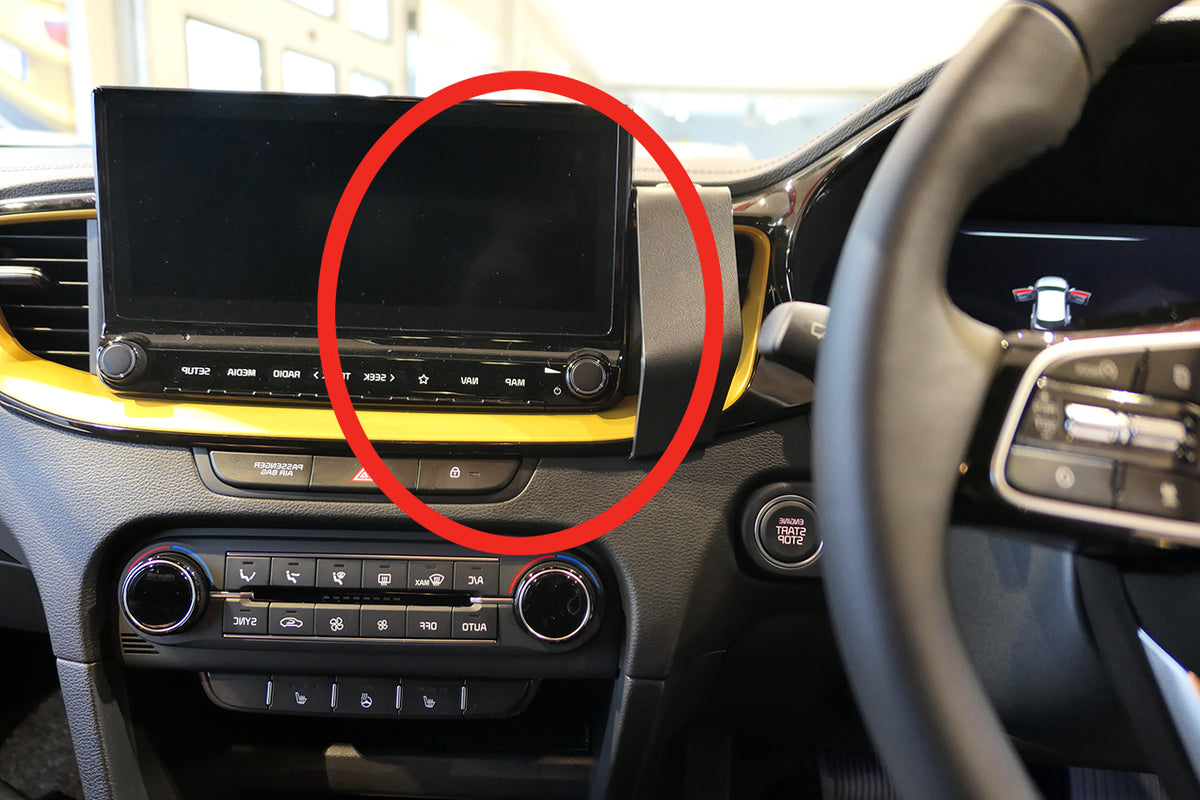 Brodit ProClip 655586 voor Kia XCeed 2020-2026, Kia ProCeed 2019-2026 en Kia Ceed 2019-2026 - montagefoto 6
