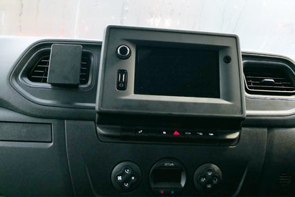 Brodit ProClip 655592 voor Nissan NV400 2021-2022, Nissan Interstar 2022-2024 e.a. - detail van dashboardmontage