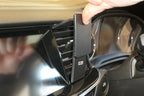 Brodit ProClip 655599 voor Holden Insignia B 2018-2022 en Vauxhall Insignia B 2018-2022 - detail van dashboardmontage