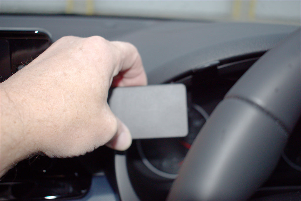 Brodit ProClip 655629 voor Kia Seltos 2020-2022 - detail van dashboardmontage