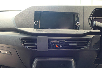Brodit ProClip 655662 voor Ford Transit Connect 2024-2026, Ford Tourneo Connect 2023-2026 e.a. - detail van dashboardmontage
