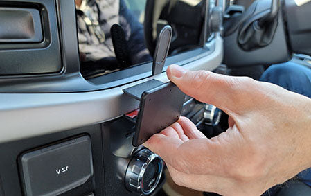 Brodit ProClip 655665 voor Ford F-Series 150 2021-2026 - montagepositie op dashboard
