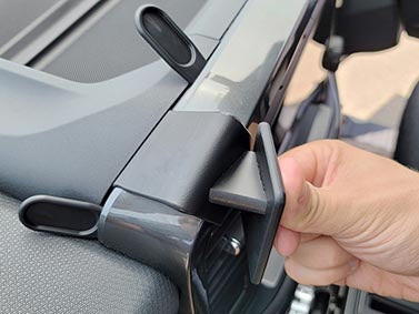 Brodit ProClip 655675 voor Ford F-Series 150 2021-2026 - detail van dashboardmontage