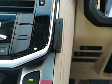 Brodit ProClip 655701 voor Toyota LandCruiser 300 2021-2026 - ProClip geplaatst in het voertuig