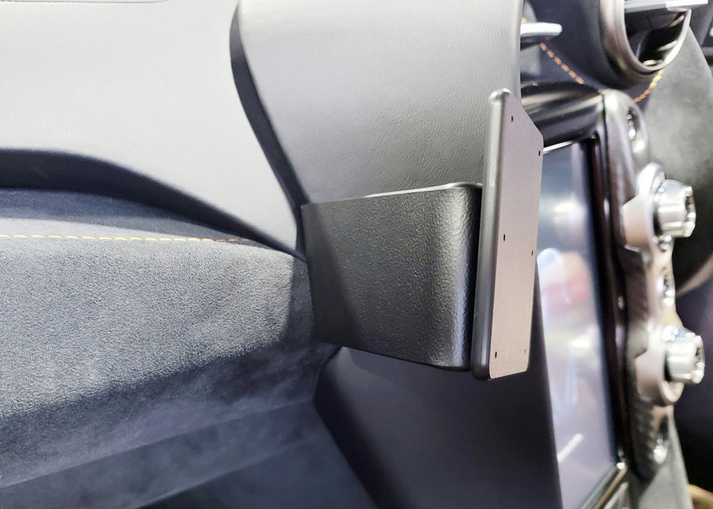 Brodit ProClip 655725 voor McLaren 720S 2017-2024 - montagefoto 7