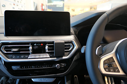 Brodit ProClip 655726 voor BMW X4 2022-2026, BMW X3 2022-2024 en BMW iX3 2023-2026 - detail van dashboardmontage