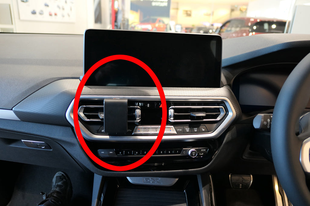 Brodit ProClip 655726 voor BMW X4 2022-2026, BMW X3 2022-2024 en BMW iX3 2023-2026 - montagefoto 6