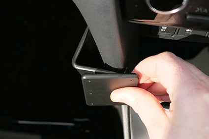 Brodit ProClip 655731 voor Toyota Yaris Cross 2022-2026 - detail van dashboardmontage