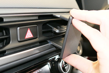 Brodit ProClip 655745 voor Hyundai Kona Electric 2022-2023 - montagepositie op dashboard