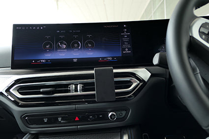 Brodit ProClip 655754 voor BMW i4 G26 2022-2026 en BMW 3-series G20, G21, G28 2023-2024 - detail van dashboardmontage