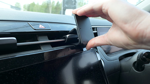 Brodit ProClip 655764 voor Hyundai Tucson 2022-2024 en Hyundai Santa Cruz 2022-2024 - detail van dashboardmontage