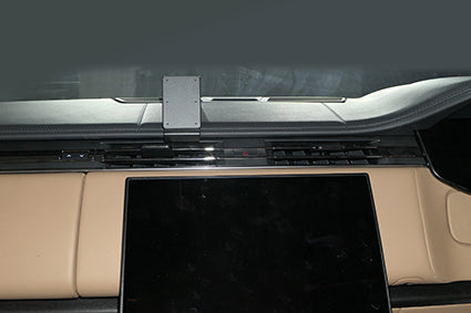 Brodit ProClip 655768 voor Land Rover Range Rover Sport 2023-2026 en Land Rover Range Rover 2022-2026 - detail van dashboardmontage