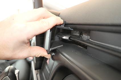 Brodit ProClip 655828 voor Hyundai Staria 2022-2026 - ProClip geplaatst in het voertuig