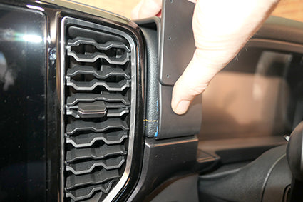 Brodit ProClip 655832 voor Ford Ranger Wildtrak 2023-2026, Ford Ranger Raptor 2023-2026 e.a. - ProClip geplaatst in het voertuig