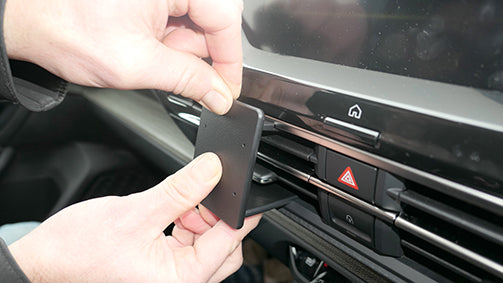 Brodit ProClip 655864 voor Citroen C5 X 2023-2026 - detail van dashboardmontage