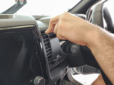 Brodit ProClip 655869 voor Nissan Frontier 2022-2024 - ProClip geplaatst in het voertuig