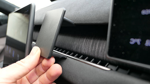Brodit ProClip 655871 voor NIO EL7 2023-2026 - montagepositie op dashboard