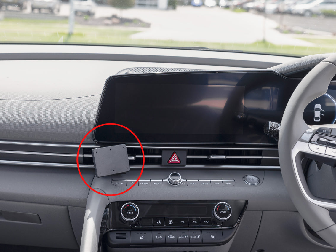 Brodit ProClip 655874 voor Hyundai i30 2023-2026 en Hyundai Elantra 2023-2026 - productfoto zwarte ABS montagebasis