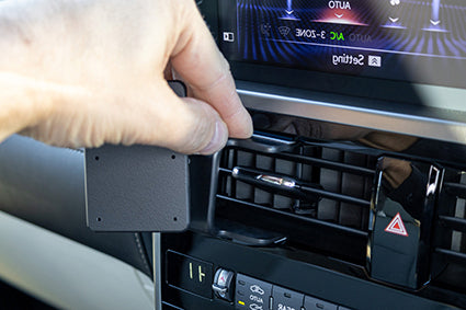 Brodit ProClip 655879 voor Lexus GX Series 2022-2023 - ProClip geplaatst in het voertuig