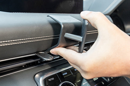 Brodit ProClip 655888 voor Genesis GV80 2022-2024 - montagepositie op dashboard