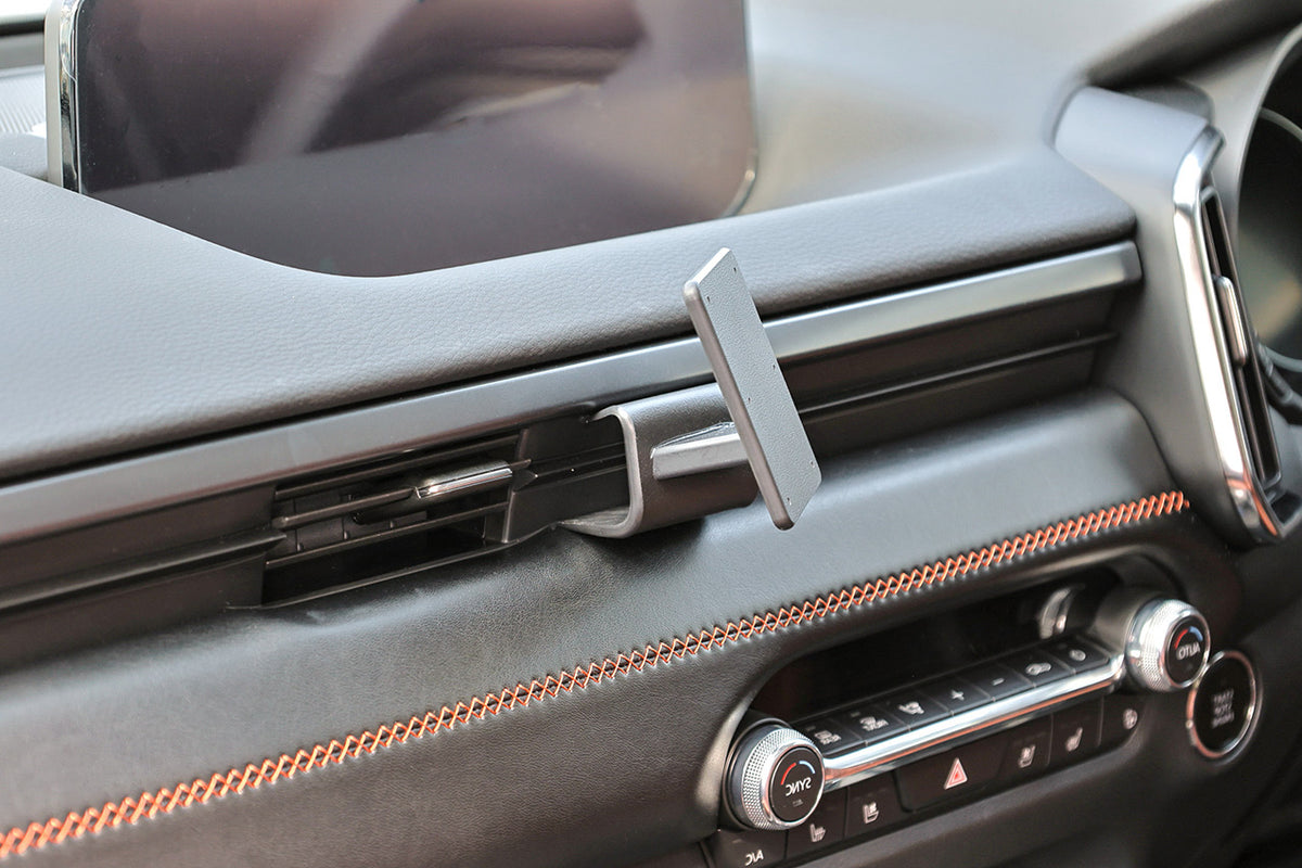 Brodit ProClip 655894 voor Mazda CX-50 2023-2026 - productfoto zwarte ABS montagebasis