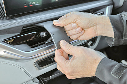 Brodit ProClip 655908 voor BMW XM 2023-2026 - ProClip geplaatst in het voertuig