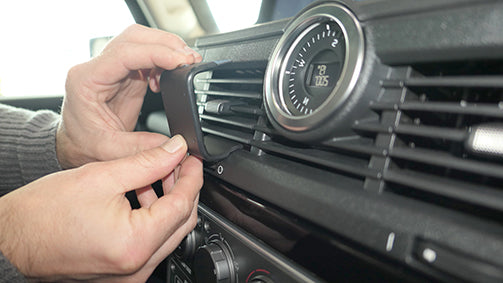 Brodit ProClip 655956 voor Ineos Grenadier 2022-2026 - montagepositie op dashboard