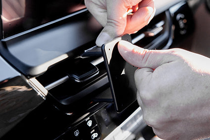 Brodit ProClip 656000 voor Kia Seltos 2023-2026 - detail van dashboardmontage