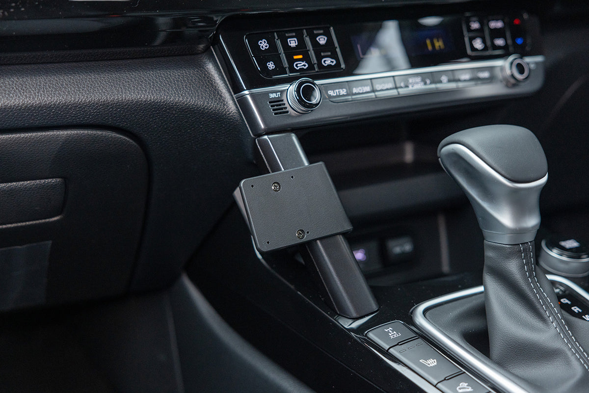 Brodit ProClip 656001 voor Kia Seltos 2023-2026 - productfoto zwarte ABS montagebasis