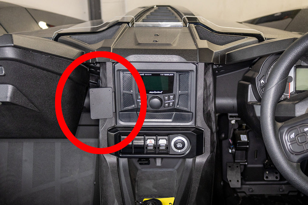 Brodit ProClip 656006 voor Polaris Slingshot 2021-2026 - productfoto zwarte ABS montagebasis