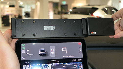 Brodit ProClip 656025 voor Volvo EX30 2024-2026 - montagepositie op dashboard