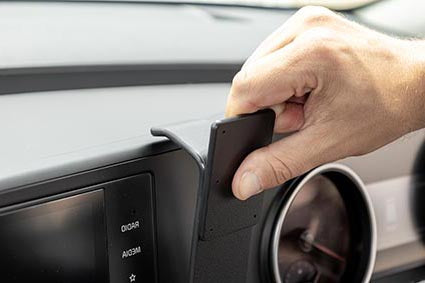 Brodit ProClip 656026 voor Kia Carnival 2022-2026 - ProClip geplaatst in het voertuig