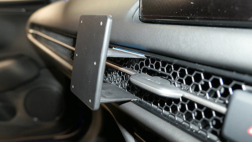 Brodit ProClip 656030 voor Honda ZR-V 2024-2026 - detail van dashboardmontage