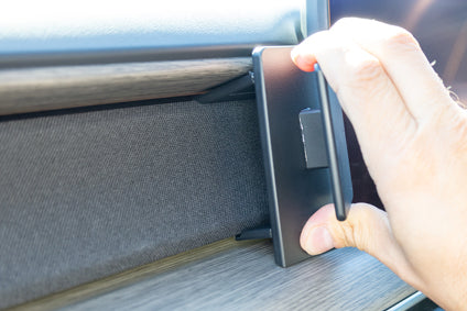 Brodit ProClip 656124 voor Kia EV9 2024-2026 - detail van dashboardmontage
