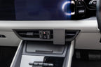 Brodit ProClip 656136 voor Porsche Macan Electric 2025-2026 - detail van dashboardmontage