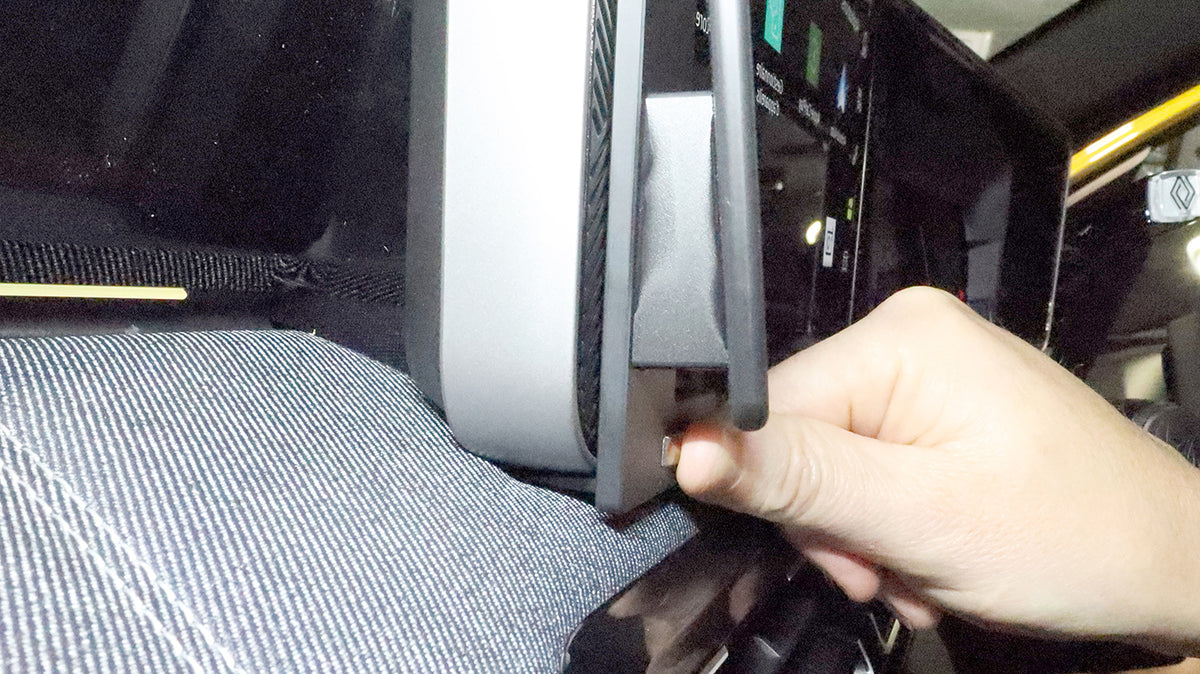 Brodit ProClip 656209 voor Renault 5 2025-2026 - ProClip geplaatst in het voertuig