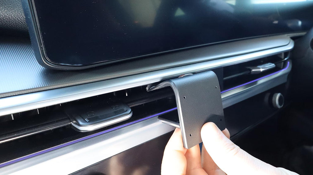 Brodit ProClip 656227 voor Kia Sorento 2025-2026 - montagepositie op dashboard
