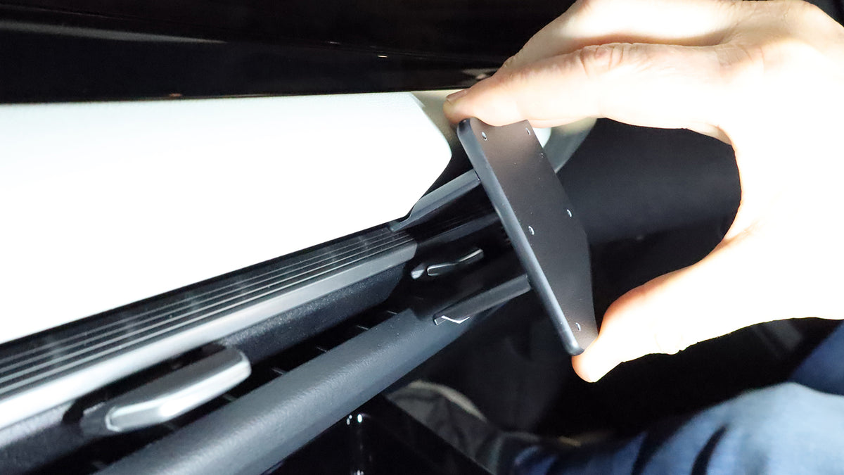 Brodit ProClip 656260 voor Audi A6 2025-2026 - montagepositie op dashboard