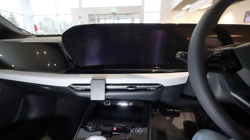 Brodit ProClip 656260 voor Audi A6 2025-2026 - detail van dashboardmontage