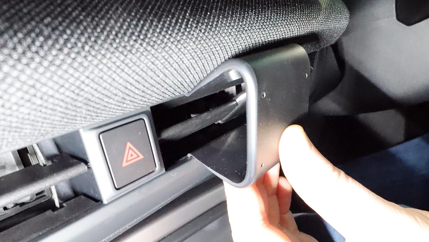 Brodit ProClip 656270 voor Volkswagen T-Roc 2026-2026 - ProClip geplaatst in het voertuig