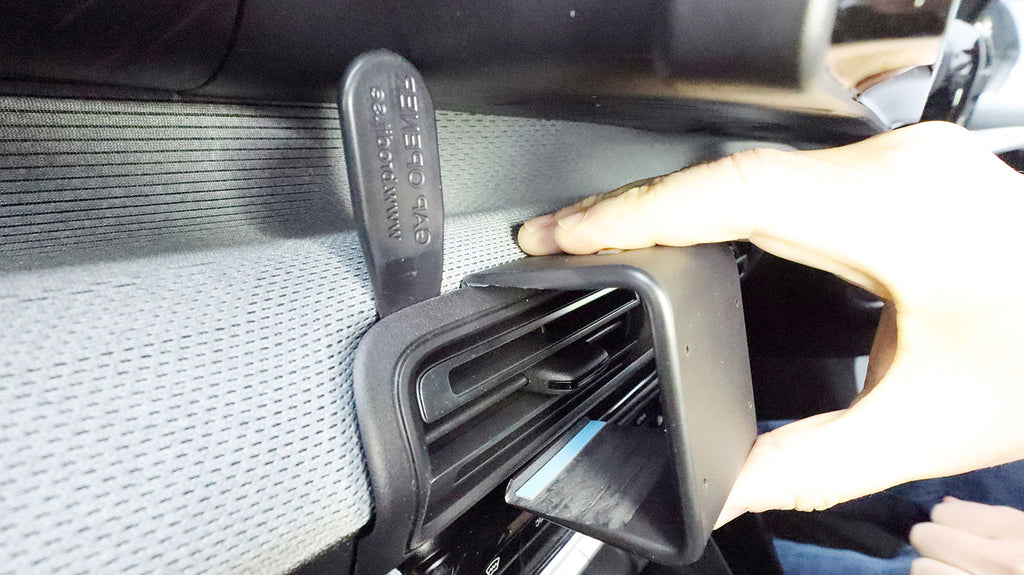 Brodit ProClip 656293 voor Citroen E-C3 2025-2026 en Citroen C3 Aircross 2025-2026 - montagepositie op dashboard