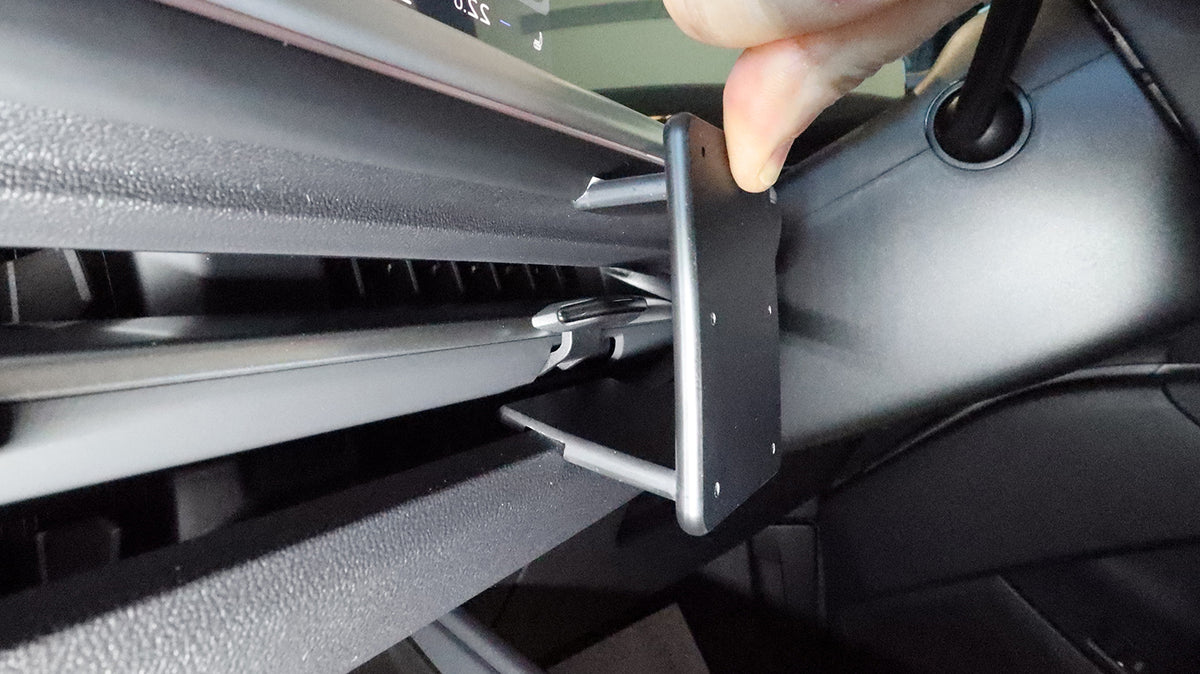 Brodit ProClip 656313 voor Audi Q4 e-tron 2027 - ProClip geplaatst in het voertuig