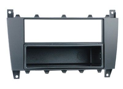 1-DIN inbouwframe voor Mercedes Benz C-Class. (2004–2009) en andere modellen – 7000.064-0