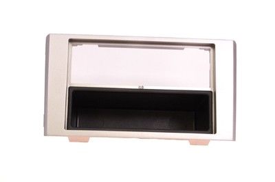 1-DIN inbouwframe voor Iveco Daily (2006–2011) – 7001.325S5-0