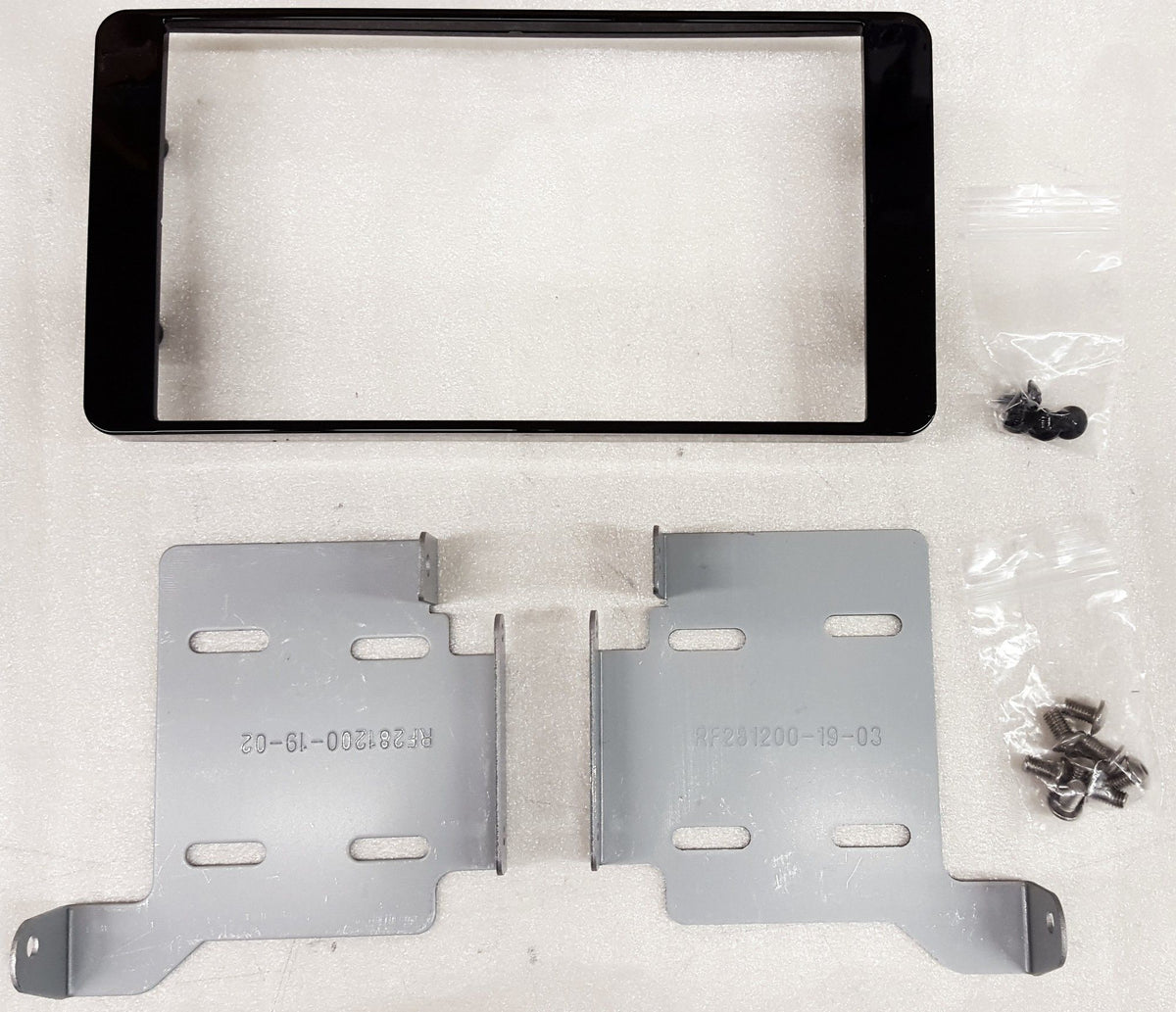 m-use 2-DIN inbouwframe voor Mitsubishi ASX 2015-2021, pianozwart