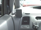 Brodit ProClip 803067 voor Toyota Previa 2001-2006 - installatiepositie