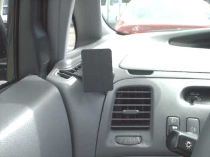 Brodit ProClip 803067 voor Toyota Previa 2001-2006 - installatiepositie